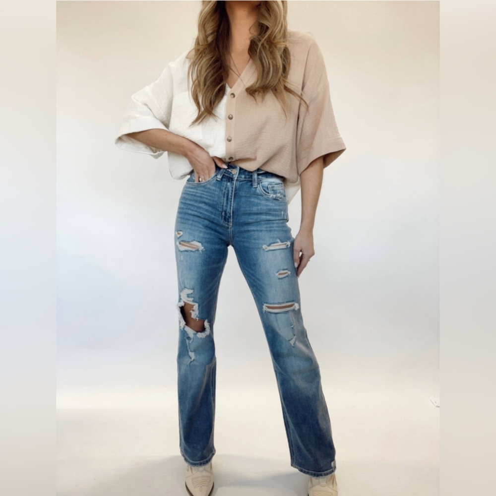 ISO these flying monkey dad jeans in size 23
